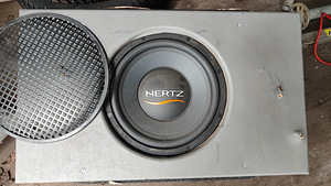 Сабвуфер E39 Hertz