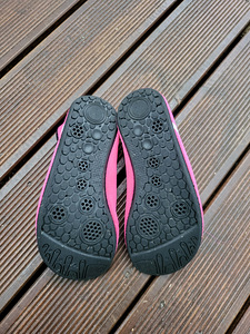 Ujumissussid Aqua Shoes (2 foto / 3)