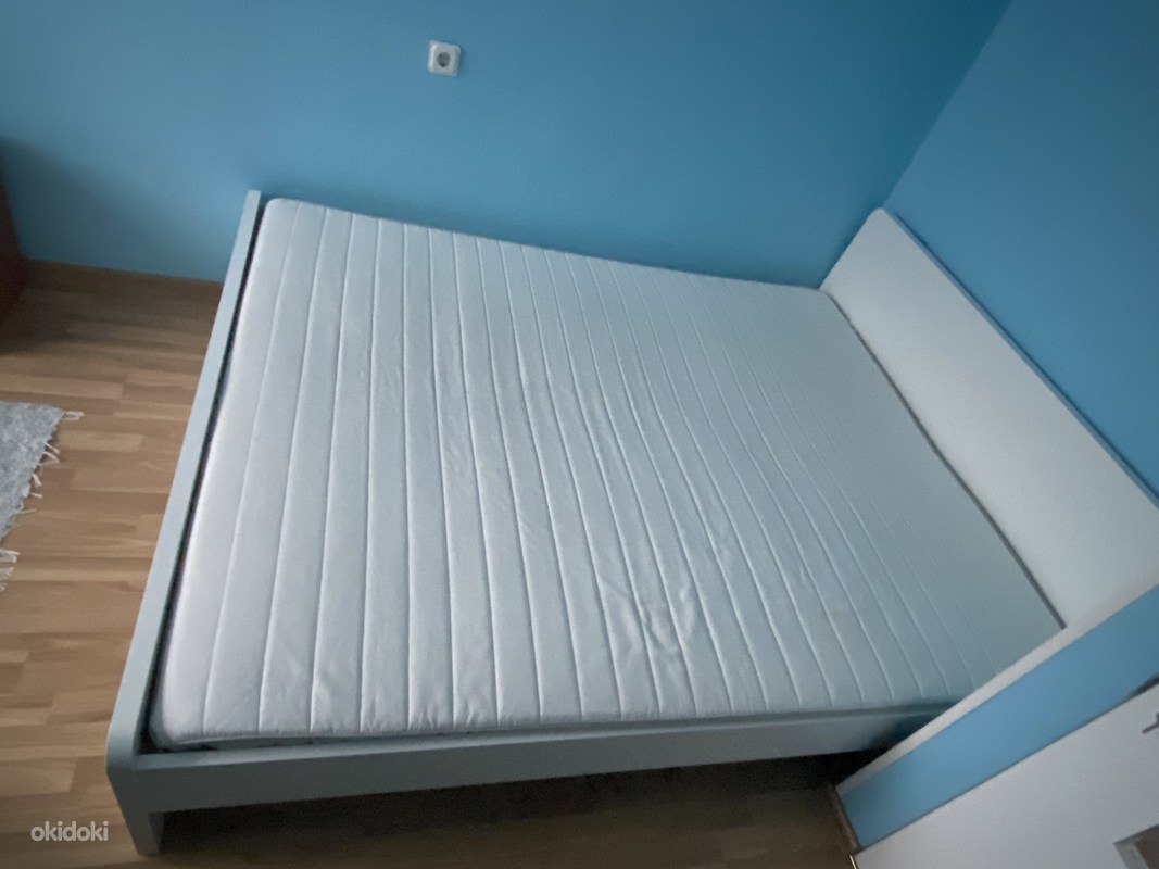 Кровать с матрасом 160 (фото #2)
