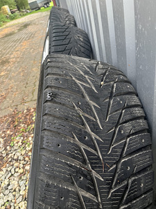 18 BMW литые диски с шинами m+s 245/45/18 (4 фото из 6)