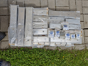 Alumiiniumist piirdetoendihoidik 400×60 mm (4 foto / 8)