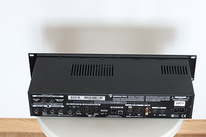Line 6 Bass POD xt Pro Multi-Effect and Amp Modeler (2 foto / 2)