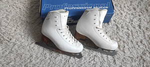 Uisud Risport Electra (225)+terad MK Galaxy (1 foto / 10)