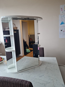 Vannitoa kapp peegli ja valgustusega Giro550x702x250mm (4 foto / 5)