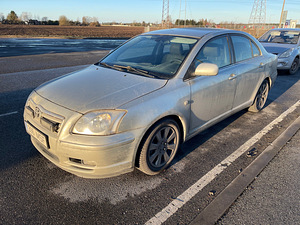 Varuosadeks Toyota Avensis T25 2.0 85kw (2 foto / 5)