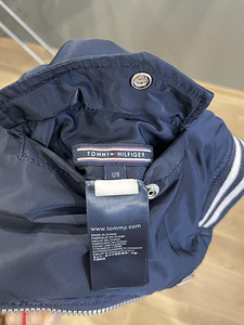 Jope Tommy Hilfiger 128 - kahepoolne! (3 foto / 3)