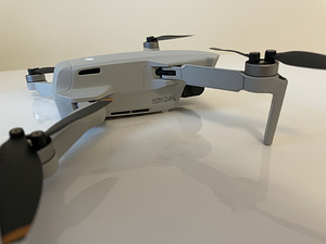 DJI Mini 2 Fly More Combo (4 фото из 4)