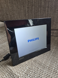 Kvaliteetne Digitaalne pildiraam Phillips (1 foto / 2)