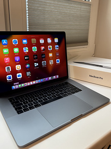 MacBook Pro 15” (2017) 16 ГБ RAM 500 ГБ SSD (2 фото из 8)
