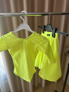 Komplekt ladina/tantsutreeninguteks: body ja seelik (3 foto / 4)
