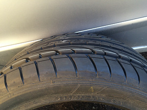 235/45/17 Dunlop (2 фото из 3)