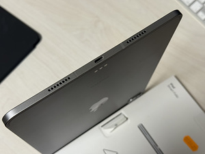 Apple iPad Pro 11 4gen M2 WiFi+Cellular 256GB + Smart Folio (5 foto / 7)