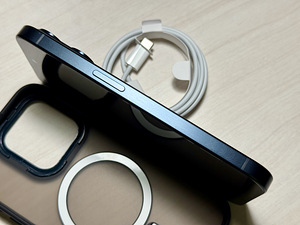 Apple iPhone 15 Pro 512GB Blue Titanium nagu uus! Aku 100% (3 foto / 9)