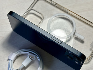 Apple iPhone 13 Midnight 128GB heas korras! (3 foto / 8)