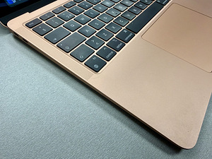 Apple Macbook Air 13 M1 8/256GB Gold SWE heas korras Aku 95% (3 foto / 5)