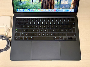 Apple Macbook Air 13 M3 16/256GB nagu uus! Garantii 02.2027 (2 foto / 7)
