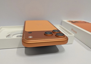 Apple iPhone 17 Pro Max 512GB Cosmic Orange cycle count 10 (5 foto / 10)