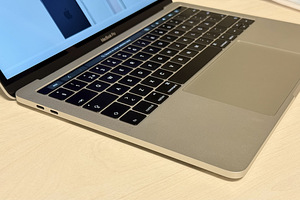 Apple Macbook Pro 13 2016 i5 16/512GB Silver SWE nagu uus! (4 foto / 7)