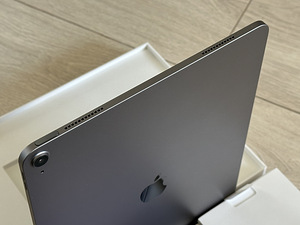 Apple iPad Air 13 M2 128GB SpG WiFi, как новый! аккумулятор (4 фото из 8)