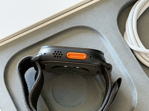 Apple Watch Ultra 2 LTE Black как новые! Аккумулятор 100%, гарантия (3 фото из 7)