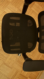 Mark Adler 7.9 ergonoomiline kontoritool, arvutitool (3 foto / 3)