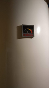 Müüa vertikaalne boiler (2 foto / 3)
