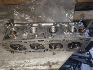 Opel Kadett D mootori varuosad (4 foto / 8)