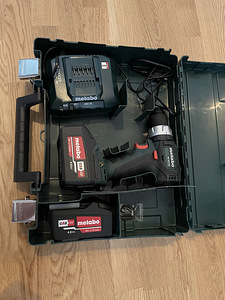 Дрель-шуруповерт Metabo SB 18 LT BL; 18 В; 2x4,0 Ач ак (2 фото из 3)