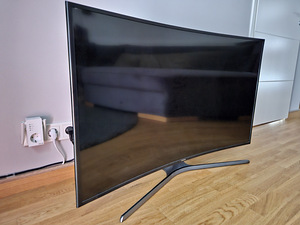 Samsung TV 48” (1 foto / 4)