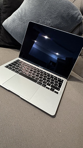 Apple MacBook air m1 (1 foto / 4)