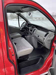 Opel Vivaro Long 1,9 74KW (6 foto / 12)