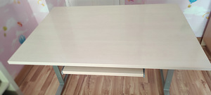 Laud-kirjutuslaud (3 foto / 4)