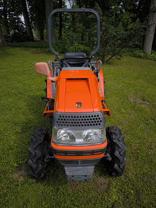 Kubota Aste A155 4x4 мини-трактор с документами (2 фото из 10)