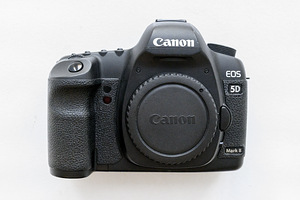 Canon EOS 5D Mark II (body) peegelkaamera kere (1 foto / 4)