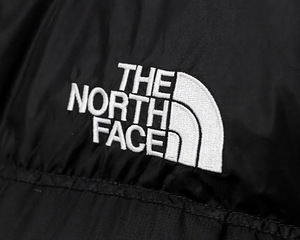 The North Face 700 puffer Nuptse jacket (4 foto / 4)