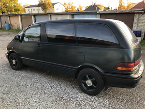Toyota Previa Estima (4 foto / 15)