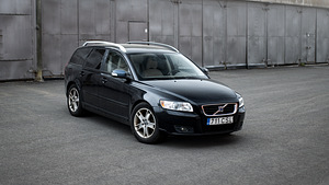 Volvo V50 (1 фото из 6)