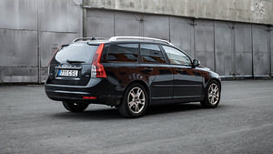 Volvo V50 (3 фото из 6)