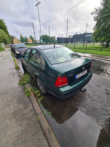 Volkswagen Bora 1.9 TDI (2 foto / 4)