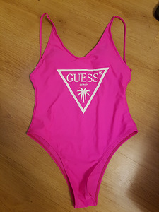 Uus Guess trikoo (1 foto / 2)