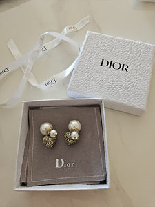 Dior kõrvarõngad (1 foto / 2)