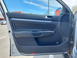 Volkswagen Golf 5 2.0 103kW (12 foto / 14)