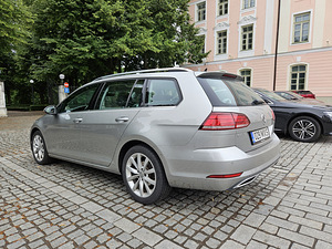 VW Golf 7 Variant Highline 2.0 TDI 2019 (4 foto / 14)