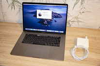 MacBook Pro 15 Mid 2017 Core i7, Intel HD + Radeon Pro 555
