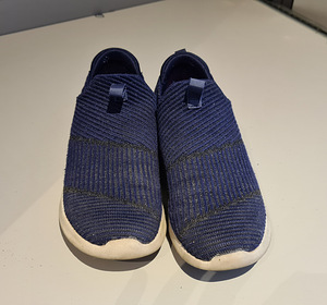 Skechers vabaajajalatsid suurus 33 (2 foto / 3)