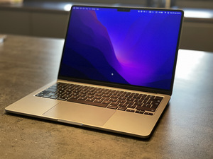 MacBook Air 13" Apple M2 256 gb Space grey (2 foto / 2)