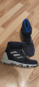Adidas (4 foto / 4)