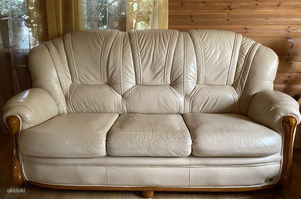 Кожаный диван+ 2 кресла (фото #1)