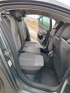 Skoda Octavia Selection FL 2.0 TDI 110kW (9 фото из 15)