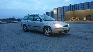Ford Focus (1 foto / 4)